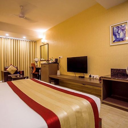 Imperial Clarks Inn Дехрадун Экстерьер фото