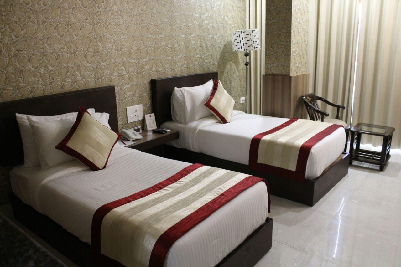 Imperial Clarks Inn Дехрадун Экстерьер фото