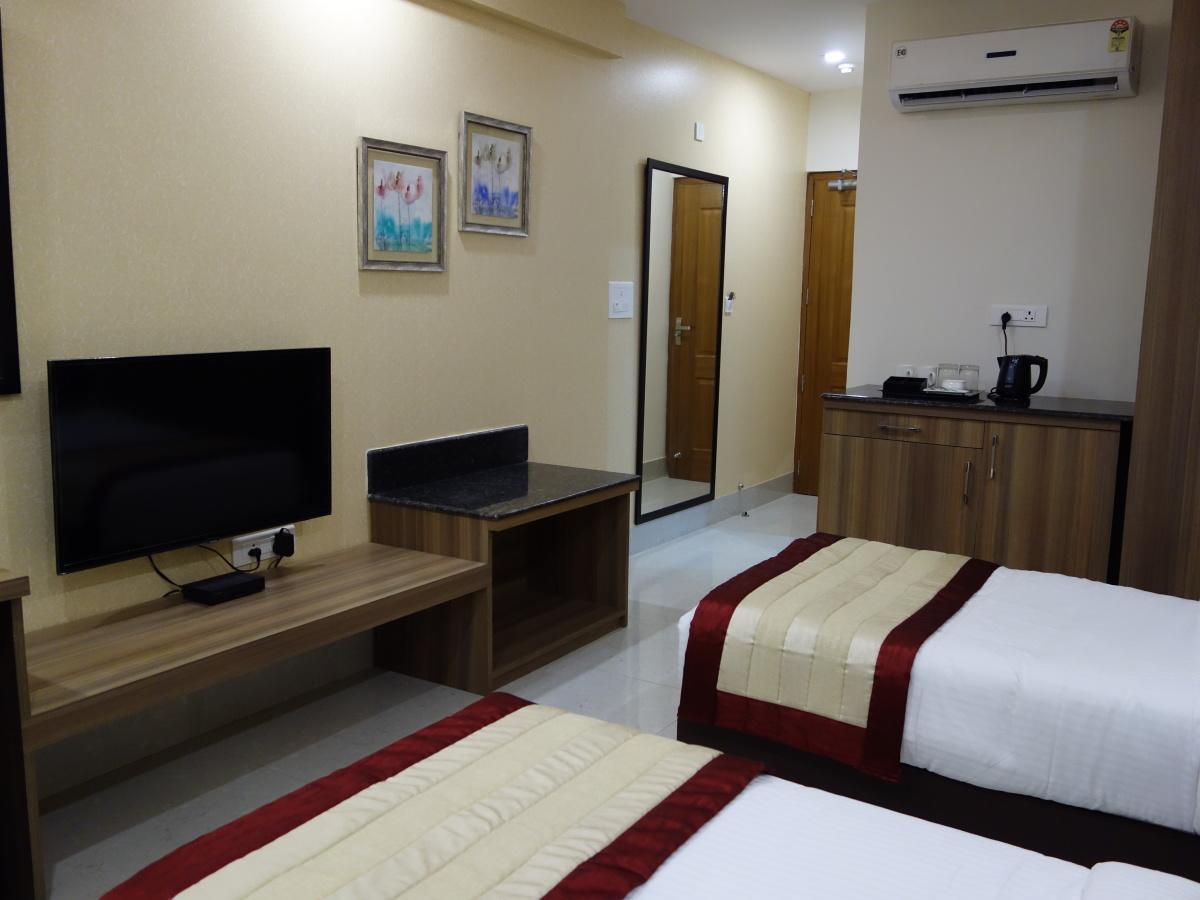 Imperial Clarks Inn Дехрадун Экстерьер фото